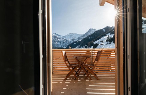 Adelboden Apartment | Chuenislodge3 neu&stilvoll, 2Balkone, echtes Bijou mit top-Aussicht