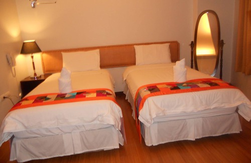 Mandaue Hotel | Cinfandel Suites