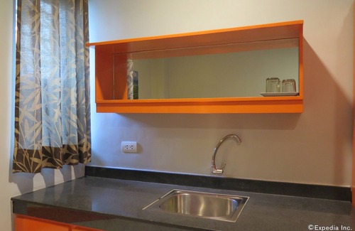 Mandaue Hotel | Cinfandel Suites
