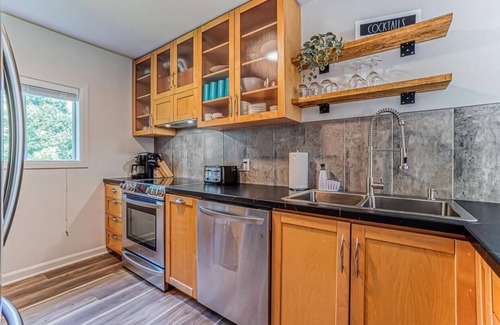 Saint Zenon Ski Chalet | CITQ307848nChalet Le Serein à St-Zénon.nNext to River with 3 Room and SPA.n