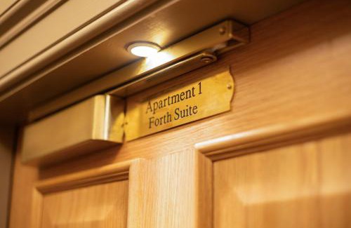 New Town Apartment | City Centre Luxury Studio for 2