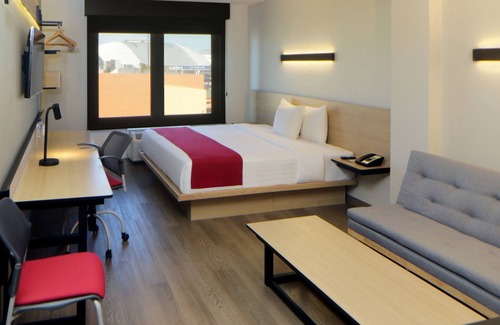 Nuevo Laredo Hotel | City Express by Marriott Nuevo Laredo