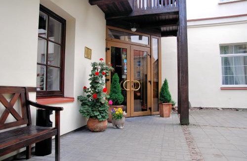 Old Town Hotel | City Gate