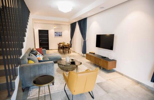 Madina House | City Link Suites - 3 Bedroom Ideal For Families & Friends