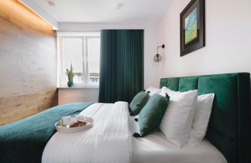 Warszawskie Apartment | City Zen Apartment Direct Route to Main Station