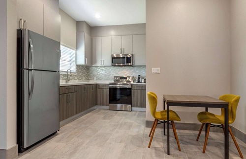 Port Arthur Hotel | Clarion Pointe Port Arthur-Beaumont South