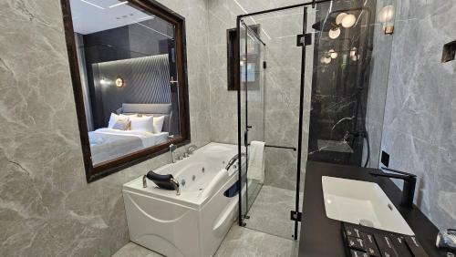 Mukteshwar Resort | Clarissa Resort, Mukteshwar