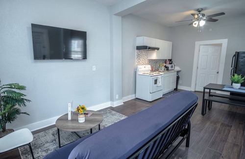 Five Points Apartment | Classic 1br/1ba Charming Apt w/Modern Upgrades