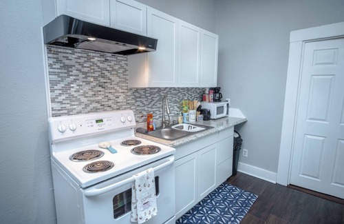 Five Points Apartment | Classic 1br/1ba Charming Apt w/Modern Upgrades