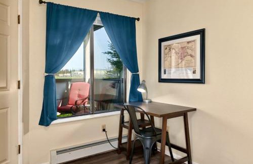 Kenai House | Classic AK Townhome 2BR 2BA