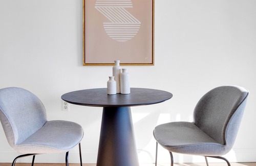 Allston Apartment | Classic Allston 1BR w/ W/D, close to BU & Packards Corner, by Blueground