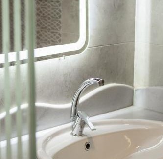 Zamalek Apartment | Classic Nile View Apartment with Smart TV in Zamalek