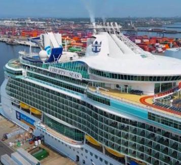 Bayonne Apartment | Classical Isbills Row House close to NYC