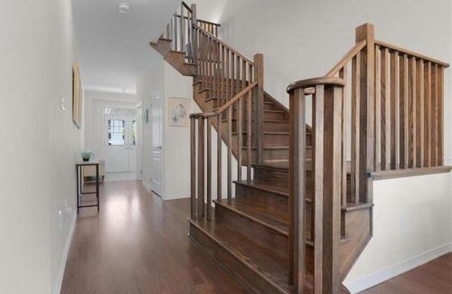 Hagersville House | Classy Home Near Beach & Airport