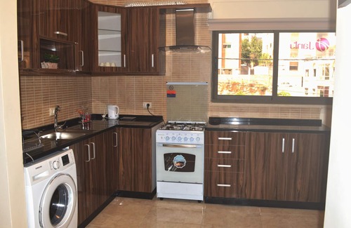 Ash Shumaysani Apartment | Classy two bedroom apartment, J07