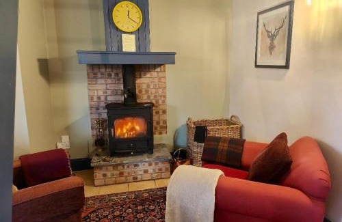 Kippen House | Claymires Bothy Cottage Nr Loch Lomond & Stirling