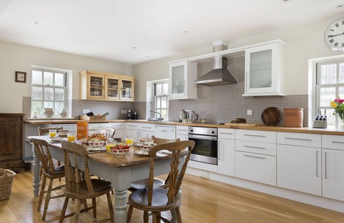 Lower Oddington Cottage | Claytons Cottage is a very comfortable and well-appointed Cotswold stone cottage