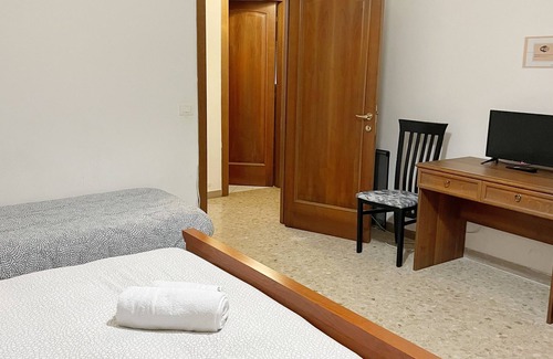 Ancona House | Cleo Azalea