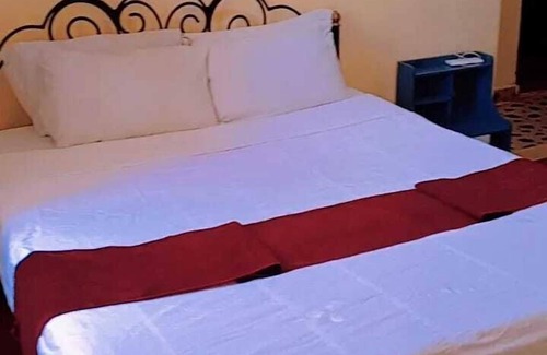 Kikuyu Hotel | Clinton Hotel