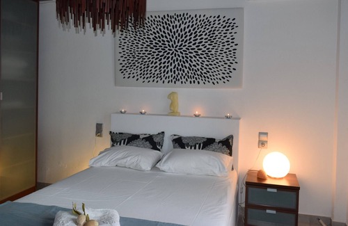 Ormos Korthiou House | CLIO'S BEACH HOUSE - DELUXE BEACH FRONT PROPERTY