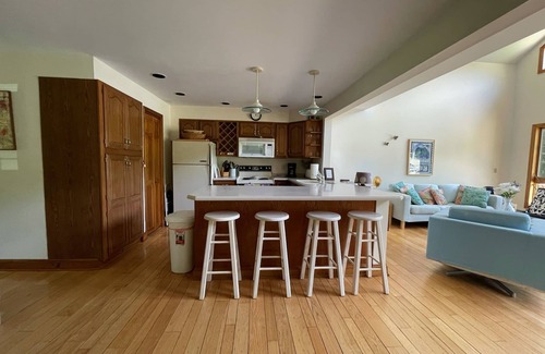 Maryland House | Close to ALL Baseball AND directly on the water! The Jewel of the Lake!