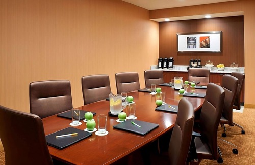 West Dundee House | Close to Attractions! FREE Parking, Indoor Pool, Minutes Away from Frazier Park!