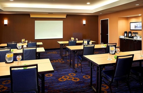 West Dundee House | Close to Attractions! FREE Parking, Indoor Pool, Minutes Away from Frazier Park!