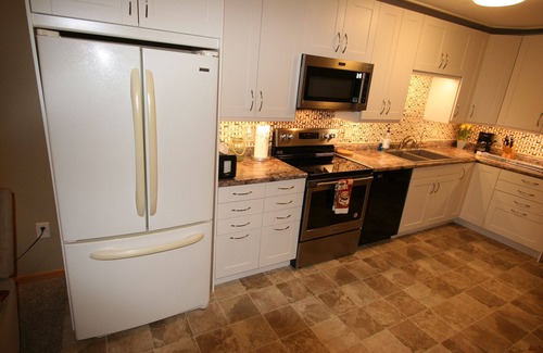 Elkhart Lake Condo | Close to Downtown Elkhart Lake!