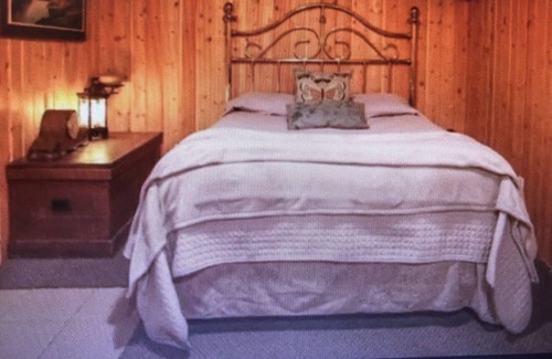 Westshore Estates House | Close to Okanagan Lake, Evely Beach less than 10 minutes away.