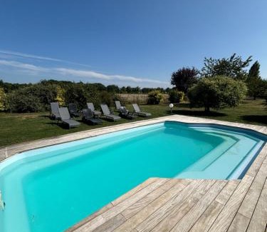 Pontigne Villa | Closerie 3 étoiles La Poire à Loup, Domaine avec Piscine