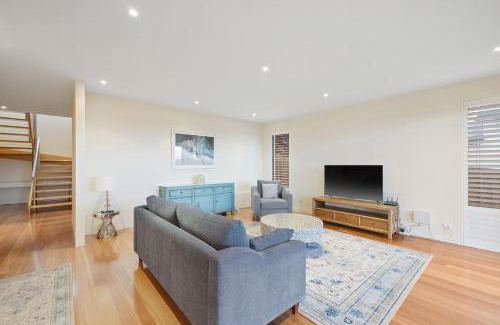 Surf Beach House | Cloudview