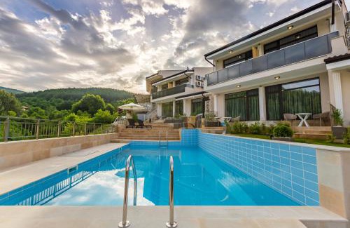 Glavatartsi House | Club Houses StefVall