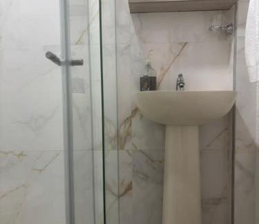 Barrio Obrero Hotel | Posada Amiel Forbes 3 - Bight