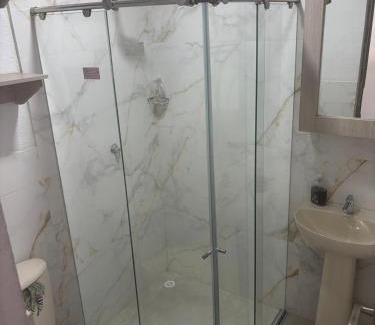 Barrio Obrero Hotel | Posada Amiel Forbes 3 - Bight