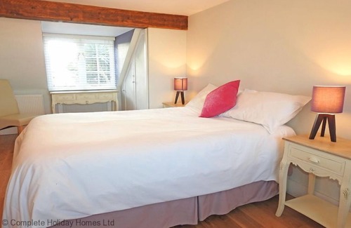 Gosport House | Coach House - a house that sleeps 8 guests in 4 bedrooms