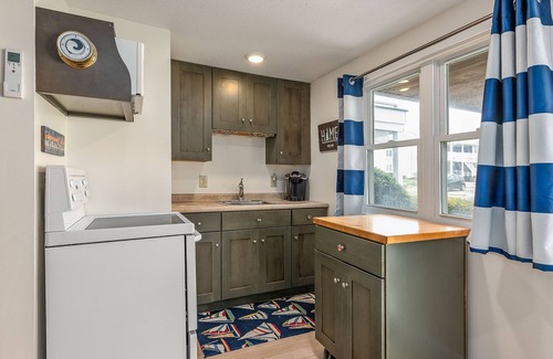 Rye Condo | Coastal Condo on Ocean Blvd in Rye with Deck & Ocean Views