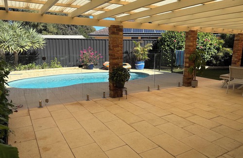 Kinross Apartment | Coastal Poolside guest suite in beautiful Kinross