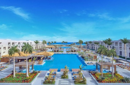 Soma Bay Hotel | Coastal Soma Bay Stay | Pool-View Room, Spa, Tennis & Beach Fun