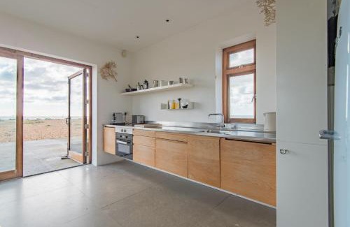Dungeness House | Coastguard Lookout by Bloom Stays