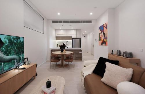 Burwood Apartment | 'CoCo' 2-BR Apt in the heart of Burwood with free parking