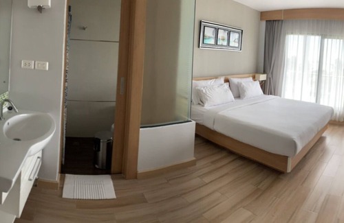 Ban Bang Saen Hotel | Coco Beach Resort Bangsaen