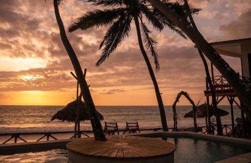 Bwejuu House | CoCo Tree House @ Kima Zanzibar, Unique stay