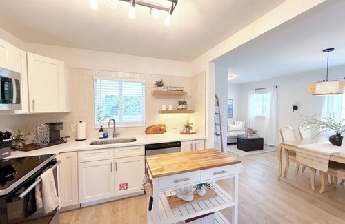 Cocoa Beach House | Cocoa Cabana with Pool by Beach