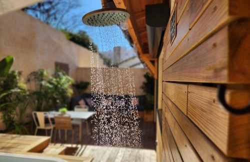 Castelnau-le-Lez Apartment | Cocon Nature Montpellier - Jacuzzi & Sauna - 300m du Tramway