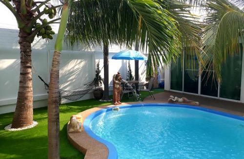 Kantharawichai House | Coconut Palms