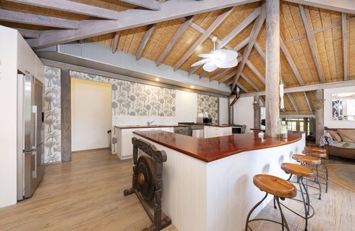 Smiths Lake House | Coconuts is a tropical beach shack, 150mtrs to the crystal shores of Smiths lake