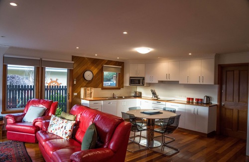 Bicheno Apartment | Cod Rock Point