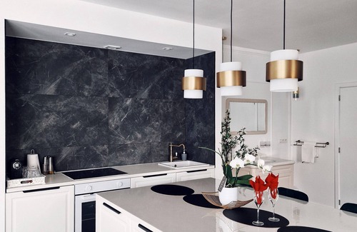 Les Ternes House | Coeur Nature Private estate with view, wood-fired sauna and Jacuzzi.