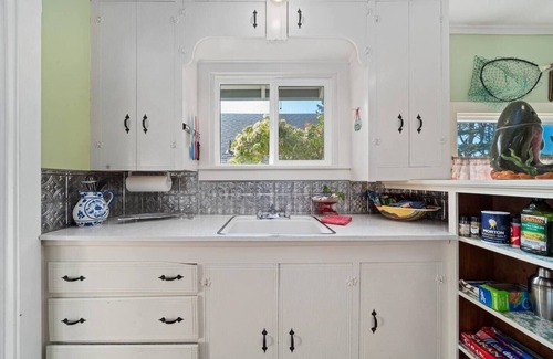 Rockaway Beach Cottage | Coho Cottage Cast, Catch & Coastal Chill