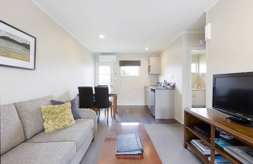 Tauranga South Hotel | Colonial Court Motor Inn